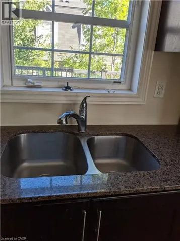 2 Whitehaven Lane Kitchener ON N2H 0B3