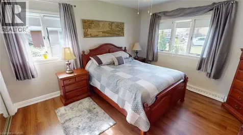 16 Daleview Crescent Fonthill ON L0S 1E0