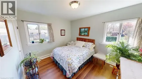 16 Daleview Crescent Fonthill ON L0S 1E0