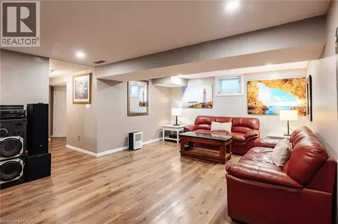 171 Mcnichol Drive Cambridge ON N1P 1G8