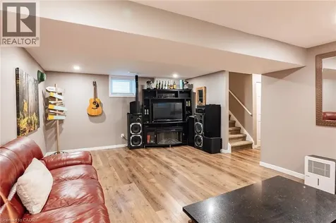 171 Mcnichol Drive Cambridge ON N1P 1G8