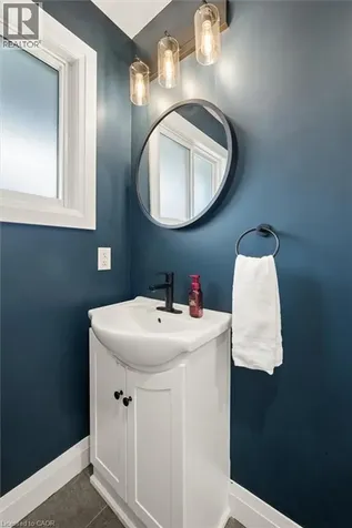 257 Laurentian Drive Kitchener ON N2E 2G5