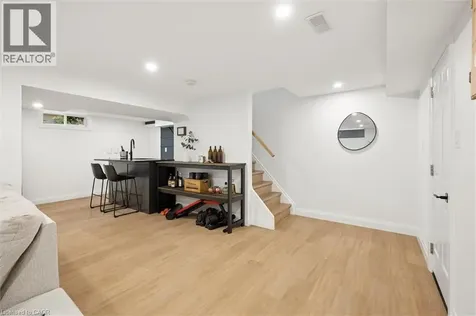257 Laurentian Drive Kitchener ON N2E 2G5