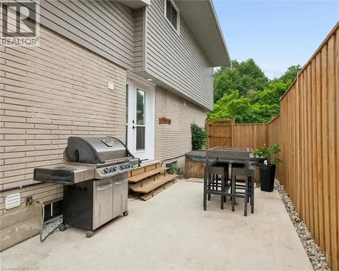 257 Laurentian Drive Kitchener ON N2E 2G5