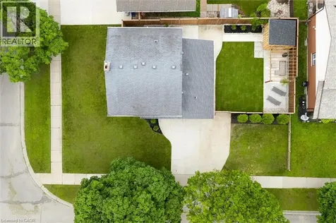 257 Laurentian Drive Kitchener ON N2E 2G5