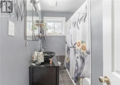 401 Denis Crescent Azilda ON P0M 1B0