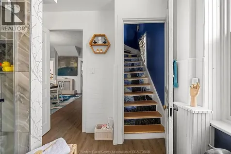 274 Crawford Avenue Windsor ON N9A 5C2