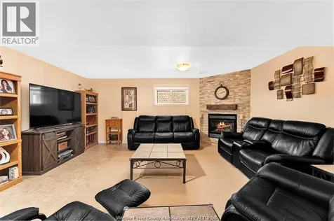 1128 Frederica Avenue Windsor ON N8P 1V9