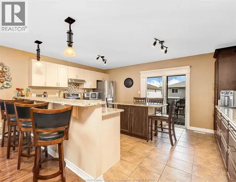 1128 Frederica Avenue Windsor ON N8P 1V9