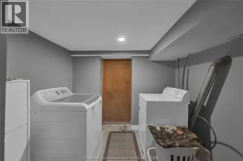 44 Alexandra Avenue Chatham ON N7M 1Y1
