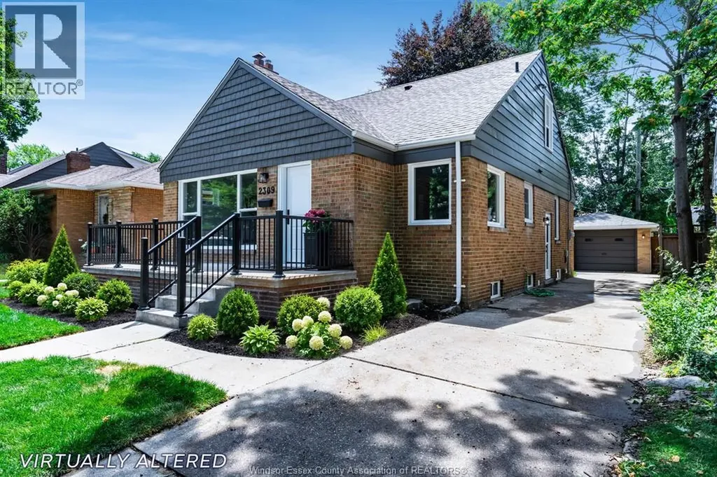 2309 Hall Windsor ON N8W 2M1