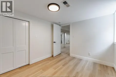 2309 Hall Windsor ON N8W 2M1