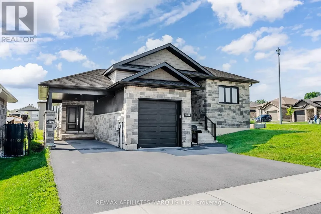 2459 Watson Crescent Cornwall ON K6H 0H9