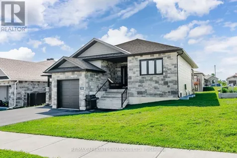 2459 Watson Crescent Cornwall ON K6H 0H9
