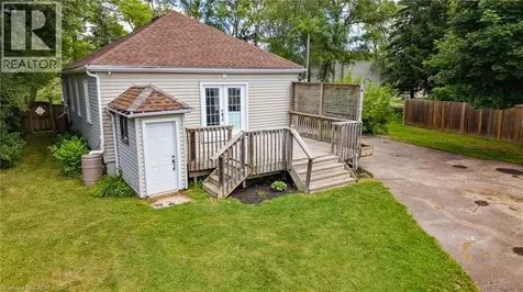 93 Barnes Avenue Brantford ON N3R 4Y9