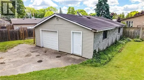 93 Barnes Avenue Brantford ON N3R 4Y9