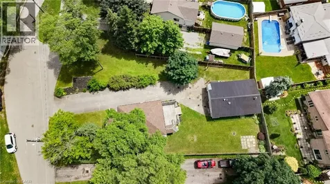93 Barnes Avenue Brantford ON N3R 4Y9