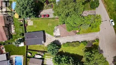 93 Barnes Avenue Brantford ON N3R 4Y9