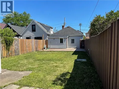 24 Vansitmart Avenue Hamilton ON L8H 3A3