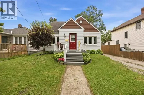 267 Ross Avenue Sarnia ON N7T 1K1
