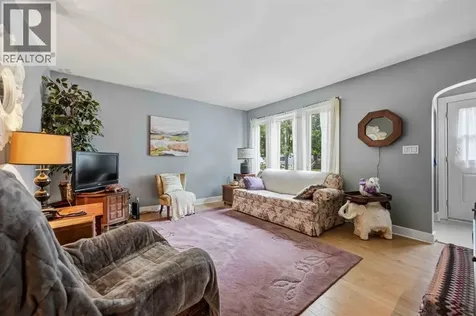 267 Ross Avenue Sarnia ON N7T 1K1