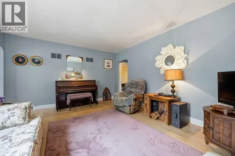 267 Ross Avenue Sarnia ON N7T 1K1
