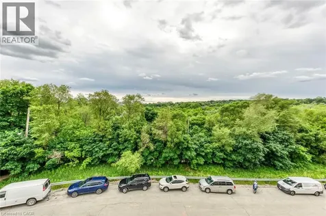 10 Wilby Crescent Toronto ON M6N 0B6