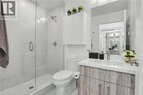 2007 James Street Burlington ON L7R 0G7