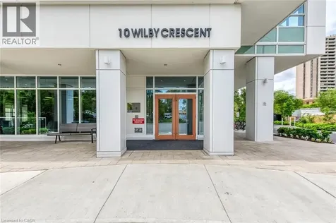 10 Wilby Crescent Toronto ON M6N 0B6