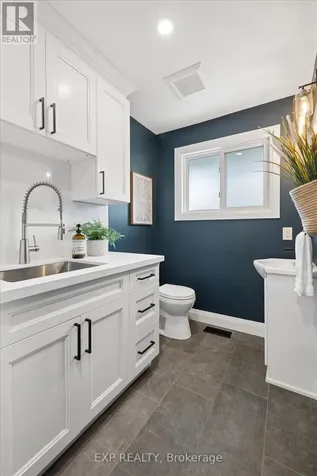 257 Laurentian Drive Kitchener ON N2E 2G5