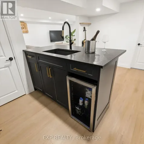 257 Laurentian Drive Kitchener ON N2E 2G5