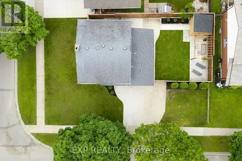 257 Laurentian Drive Kitchener ON N2E 2G5