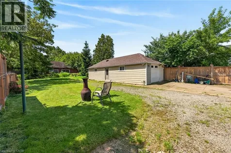 208 Carlton Street St. Catharines ON L2R 1S6