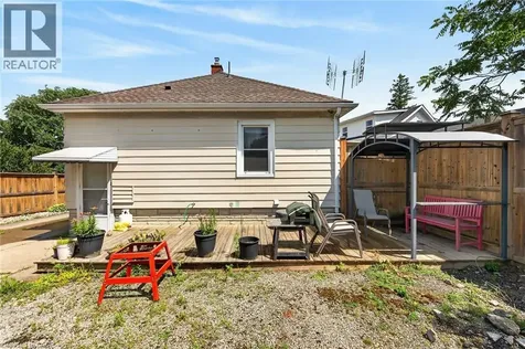 208 Carlton Street St. Catharines ON L2R 1S6
