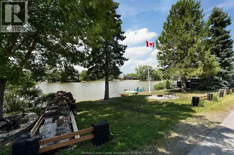 165 South Riverview Street Amherstburg ON N9V 3R3