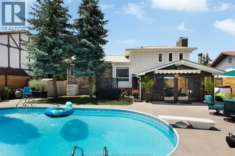 165 South Riverview Street Amherstburg ON N9V 3R3