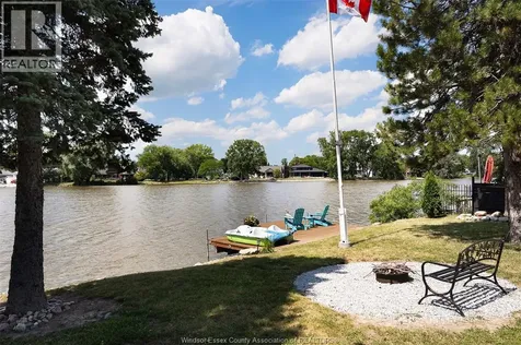 165 South Riverview Street Amherstburg ON N9V 3R3