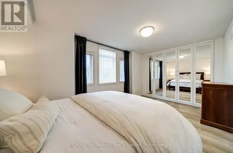 60 Barr Street Collingwood ON L9Y 0E6