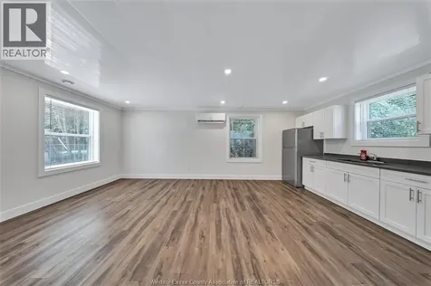 58 Marlborough Street East Leamington ON N8H 1W7