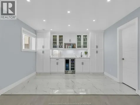 1616 Harrison Lasalle ON N9H 0L7