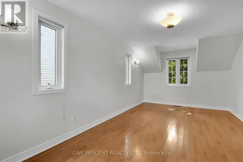 705 Parkdale Avenue Ottawa ON K1Y 1J4
