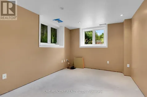 705 Parkdale Avenue Ottawa ON K1Y 1J4