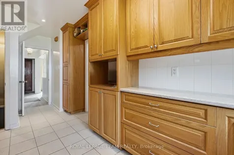1020 Riddell Avenue South Ottawa ON K2C 2J5