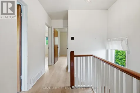 1020 Riddell Avenue South Ottawa ON K2C 2J5