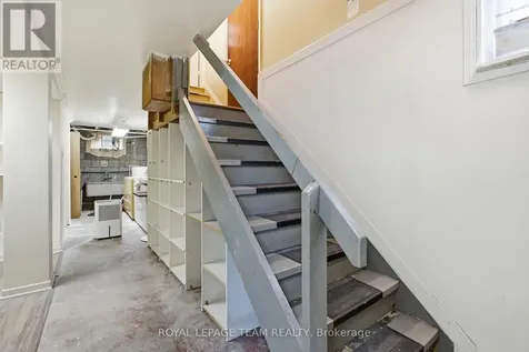 1020 Riddell Avenue South Ottawa ON K2C 2J5