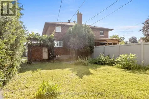 1020 Riddell Avenue South Ottawa ON K2C 2J5