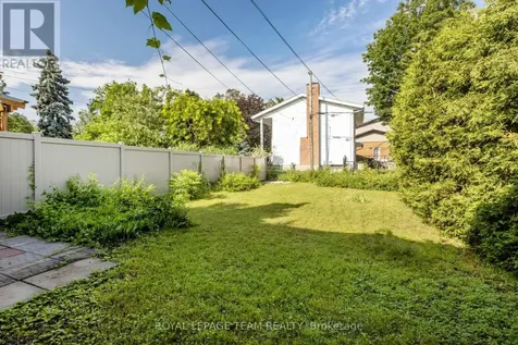 1020 Riddell Avenue South Ottawa ON K2C 2J5