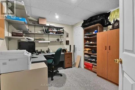 48 Hackett Street Ottawa ON K1V 0P5