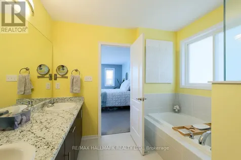255 Diana Drive Orillia ON L3V 0E2