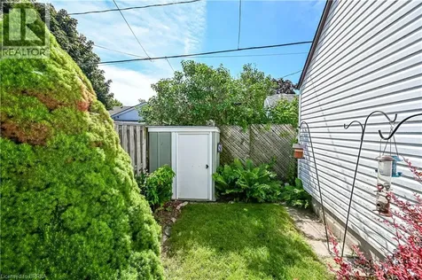 52 Division Street Brantford ON N3S 2P2